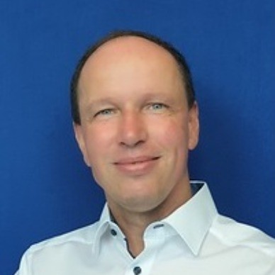 Oliver Knebusch